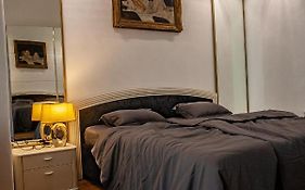 Basilica -Quiet, Privat, Balcony, The Best Area